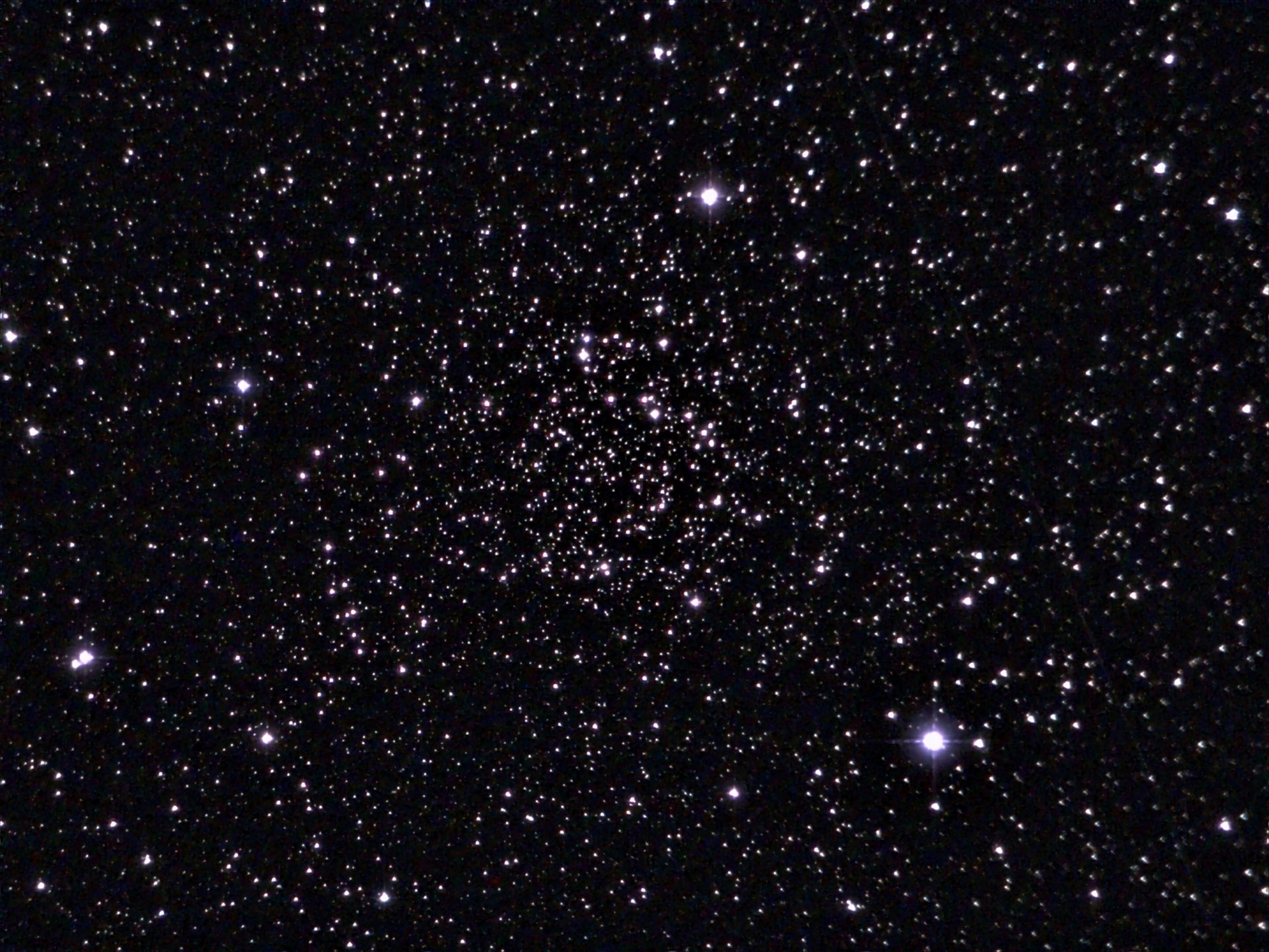 Der offene Sternhaufen NGC 7789 "Caroline's Rose". Foto mit dem Unistellar eQuinox 2, 6 Minuten Stacking ohne Nachbearbeitung.